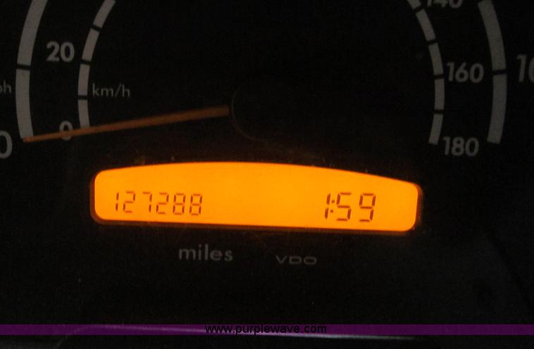 image for item C2173 2004 Freightliner Sprinter 3500 SHC cargo van