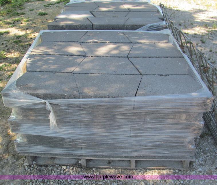 image for item C2179 (160) split face wall stone caps