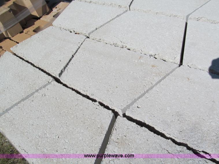 image for item C2180 (60) split face wall stone caps