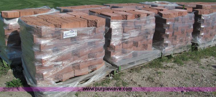 image for item C2183 Approximately 640 wall stones with pins