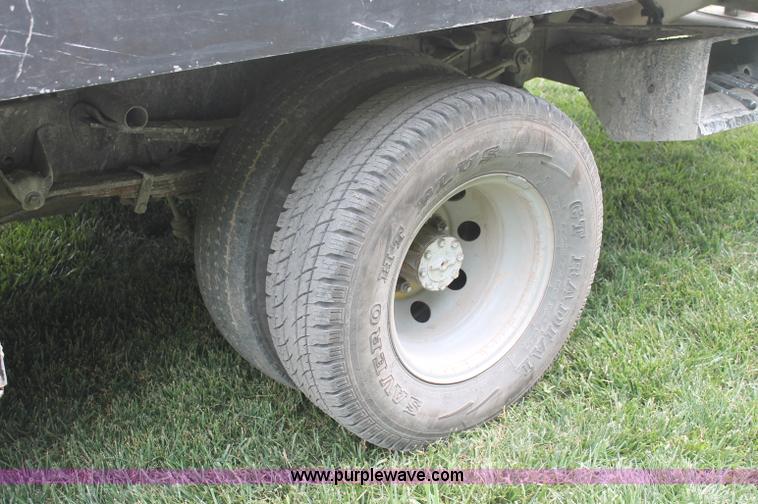 image for item C2525 1990 Ford F350 roll back truck