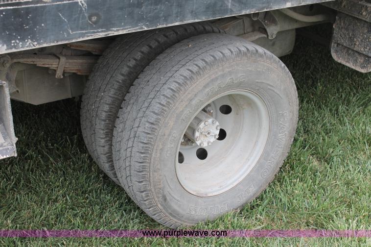 image for item C2525 1990 Ford F350 roll back truck