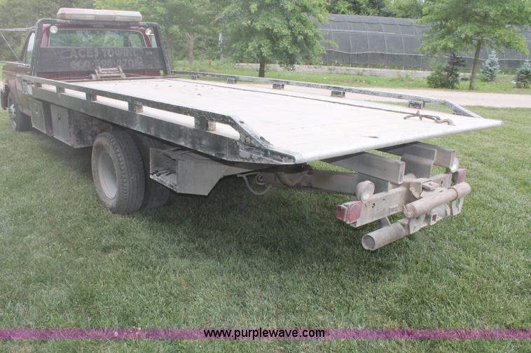 image for item C2525 1990 Ford F350 roll back truck