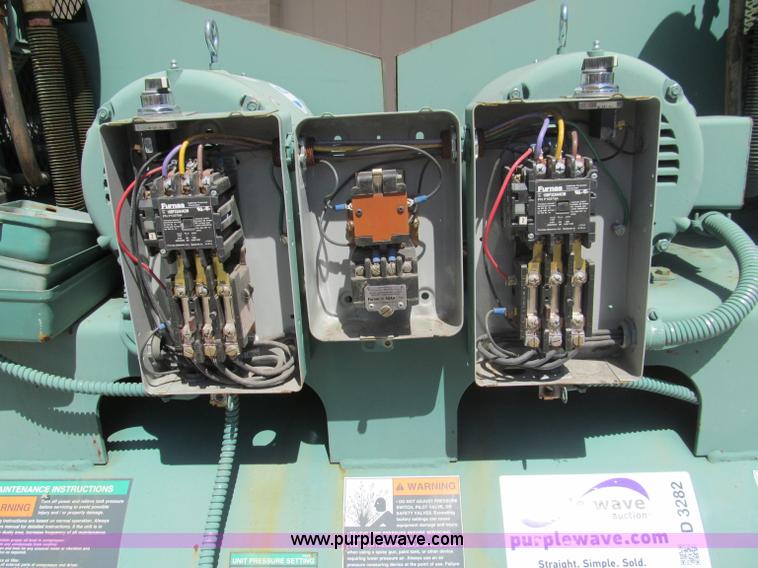 image for item D3282 1997 Champion HR10D-25 air compressor