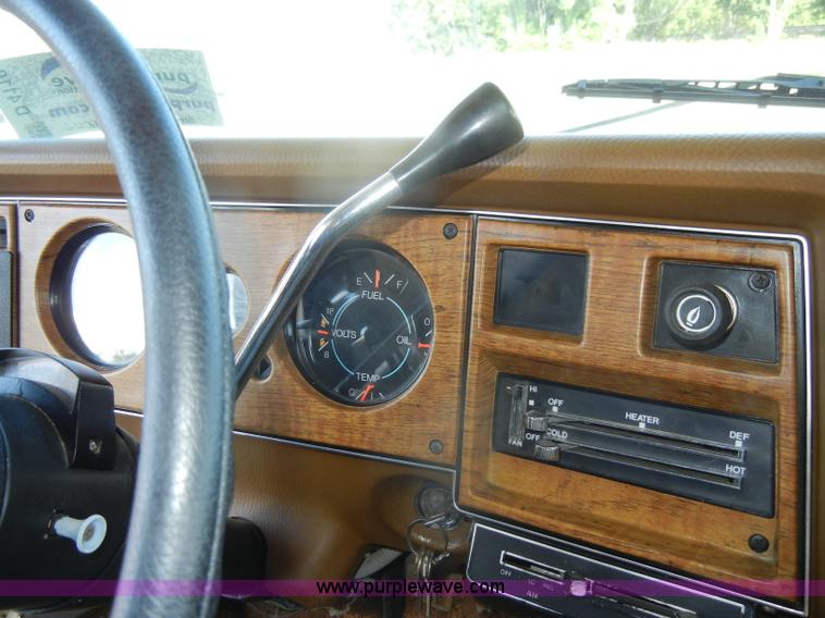 image for item D4110 1977 Chevrolet Delta 30 RV camper