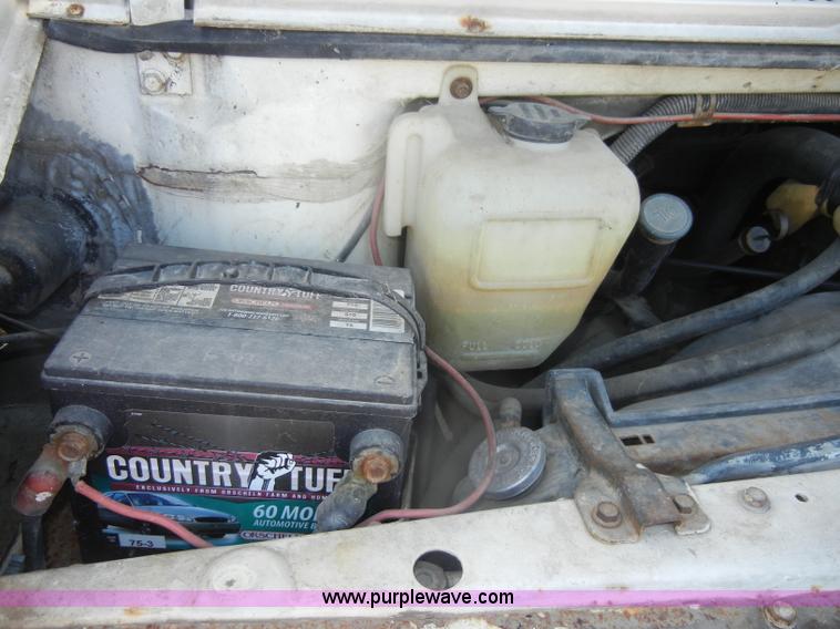 image for item D4110 1977 Chevrolet Delta 30 RV camper