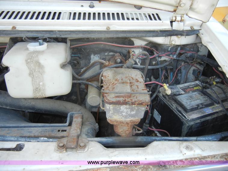 image for item D4110 1977 Chevrolet Delta 30 RV camper