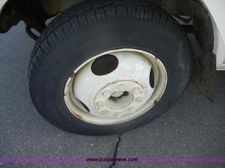 image for item D4110 1977 Chevrolet Delta 30 RV camper