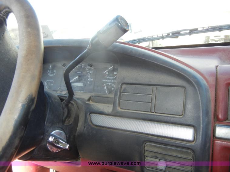 image for item D4115 1992 Ford F250 XLT pickup truck