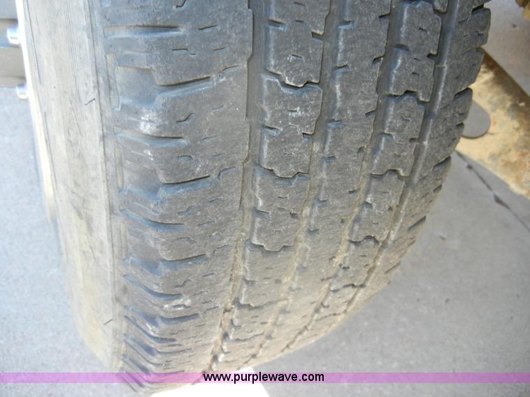 image for item D4115 1992 Ford F250 XLT pickup truck