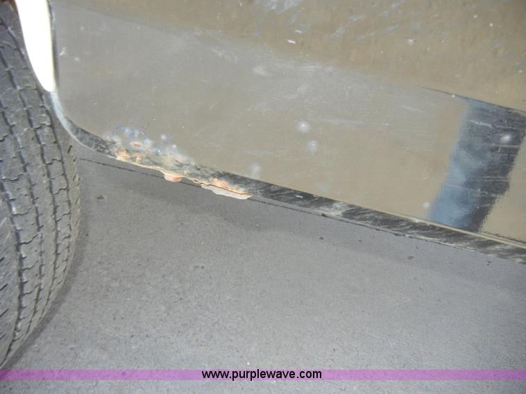 image for item D4115 1992 Ford F250 XLT pickup truck