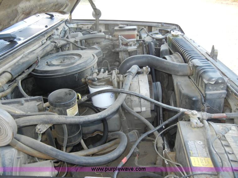 image for item D4118 1988 Ford F250 XLT Lariat extended cab pickup bed