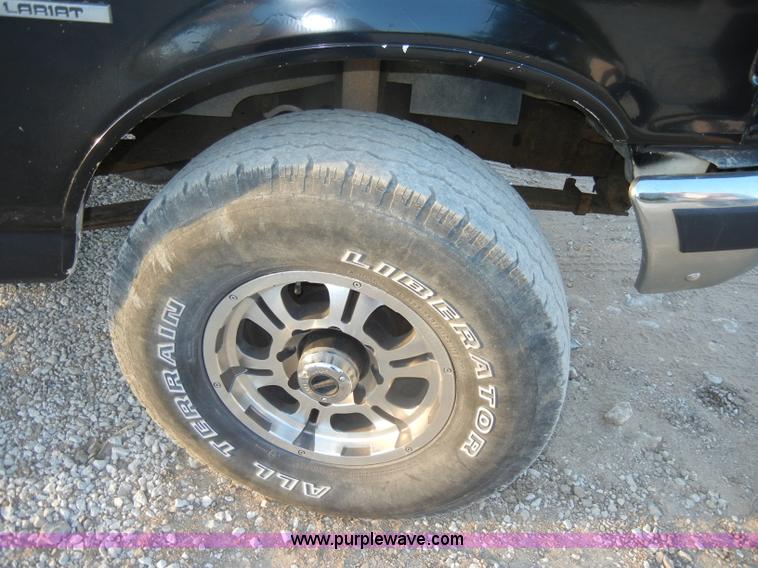 image for item D4118 1988 Ford F250 XLT Lariat extended cab pickup bed