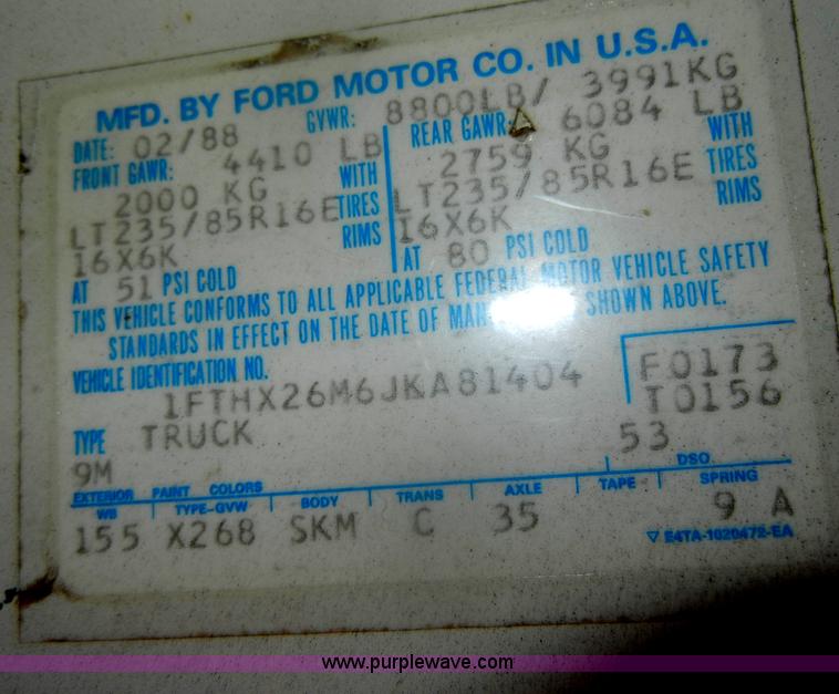 image for item D4118 1988 Ford F250 XLT Lariat extended cab pickup bed