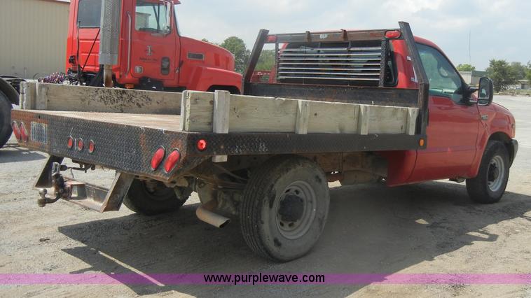 image for item D4120 2001 Ford F250 SD XL pickup truck