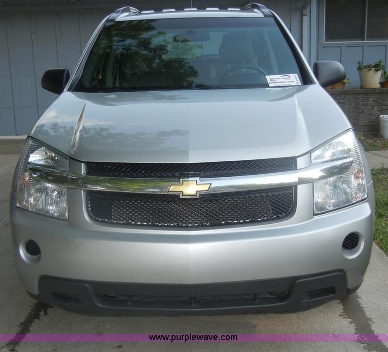 image for item D4124 2007 Chevrolet Equinox LS