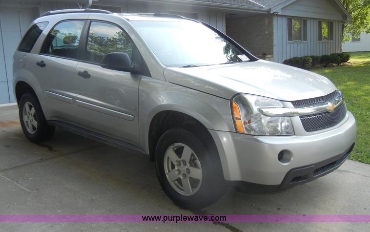 image for item D4124 2007 Chevrolet Equinox LS