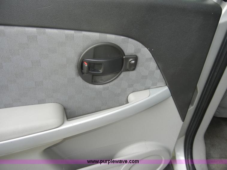 image for item D4124 2007 Chevrolet Equinox LS