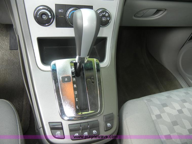 image for item D4124 2007 Chevrolet Equinox LS