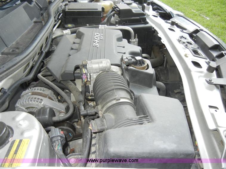 image for item D4124 2007 Chevrolet Equinox LS