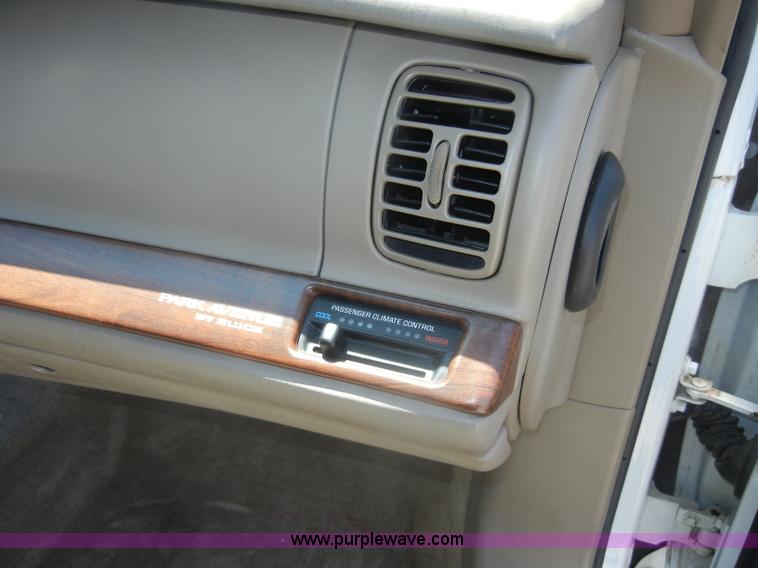 image for item D4152 1999 Buick Park Avenue