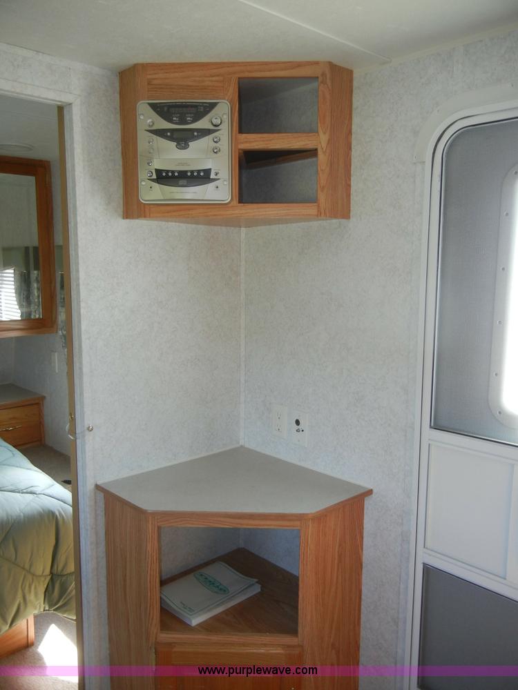 image for item D4153 2004 Dutchmen Lite 25' camper