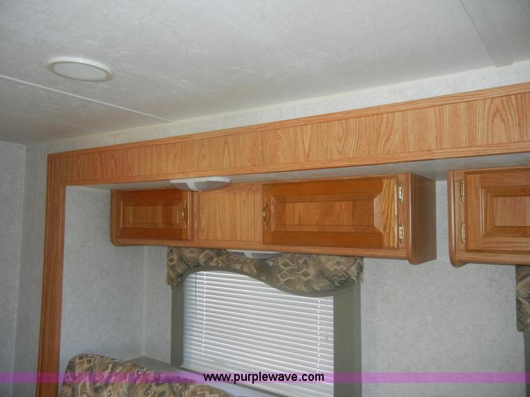 image for item D4153 2004 Dutchmen Lite 25' camper