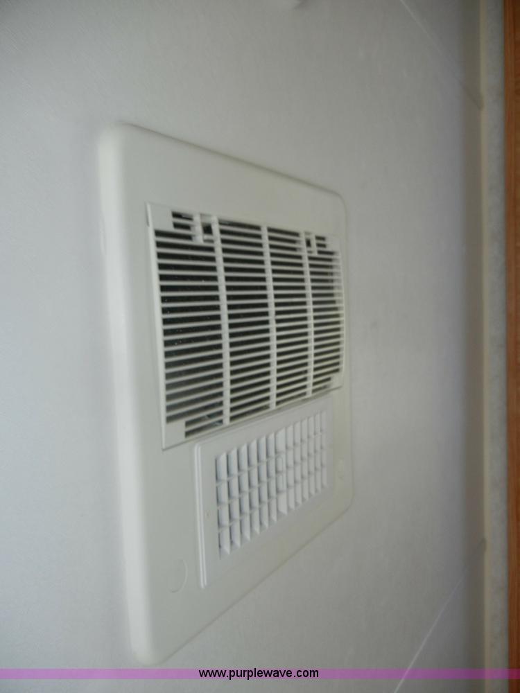 image for item D4153 2004 Dutchmen Lite 25' camper