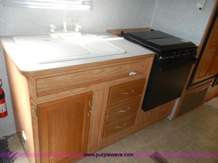 image for item D4153 2004 Dutchmen Lite 25' camper