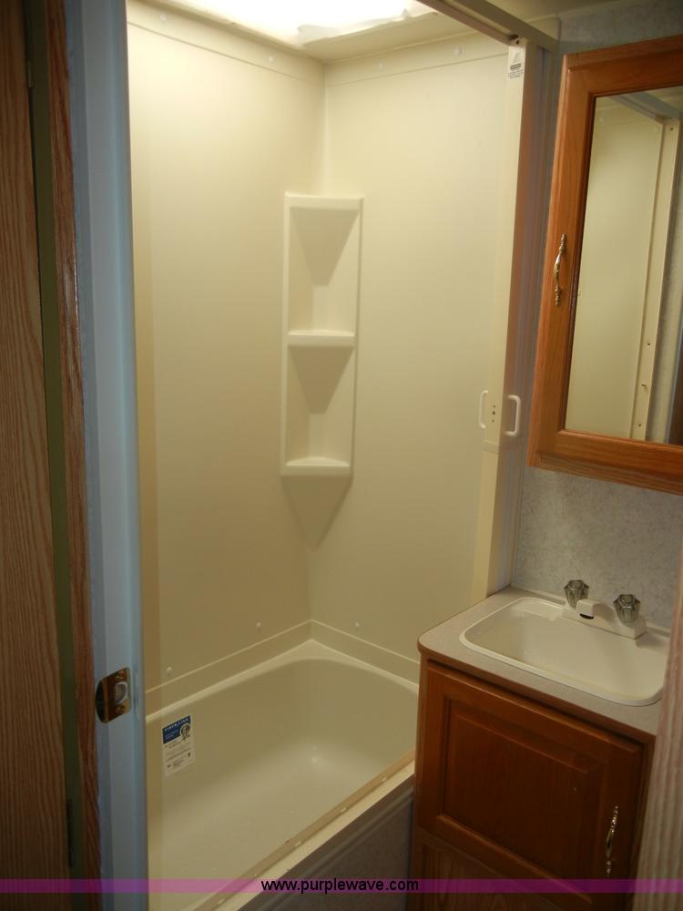 image for item D4153 2004 Dutchmen Lite 25' camper