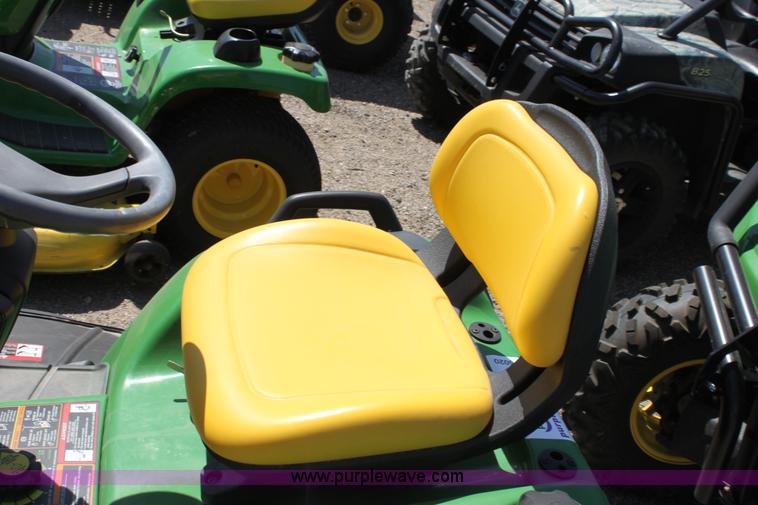 image for item D5020 2008 John Deere X500 mower
