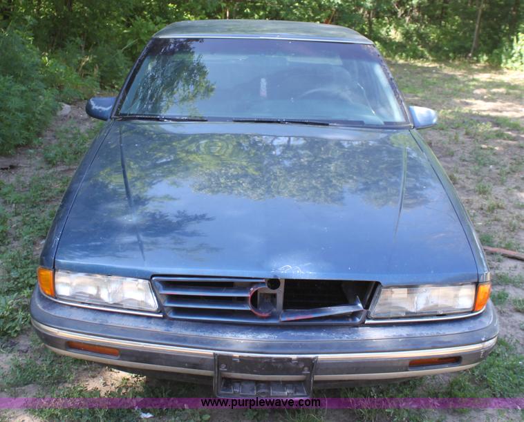 image for item D5022 1991 Pontiac Bonneville LE