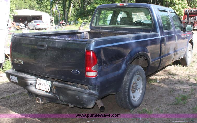 image for item D5023 2007 Ford F250 XL Super Duty pickup truck