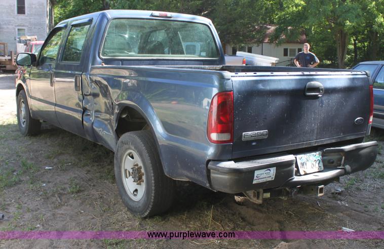 image for item D5023 2007 Ford F250 XL Super Duty pickup truck