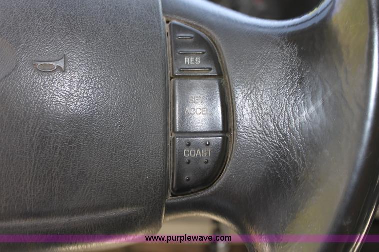 image for item D5023 2007 Ford F250 XL Super Duty pickup truck