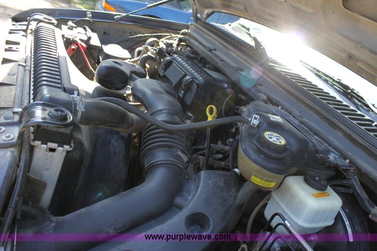 image for item D5023 2007 Ford F250 XL Super Duty pickup truck