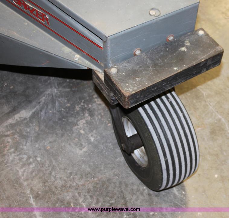 image for item D5098 1992 Grazer G1250 lawn mower