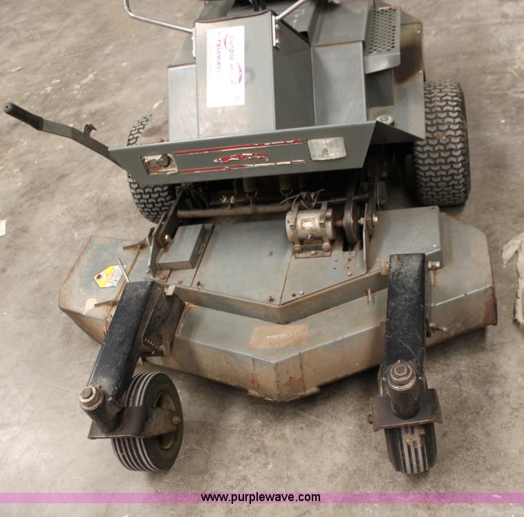 image for item D5098 1992 Grazer G1250 lawn mower