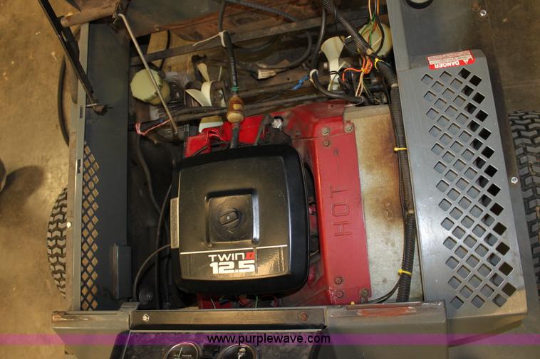 image for item D5098 1992 Grazer G1250 lawn mower