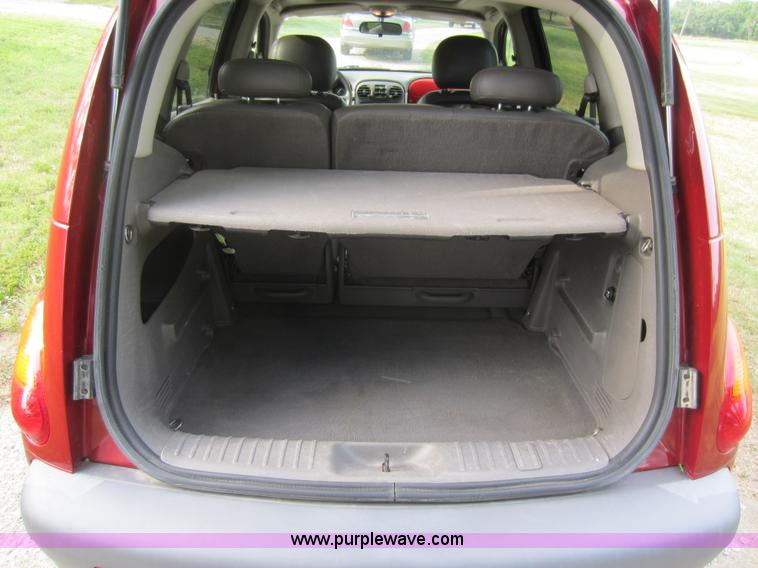 image for item D5554 2002 Chrysler PT Cruiser Limited Edition SUV