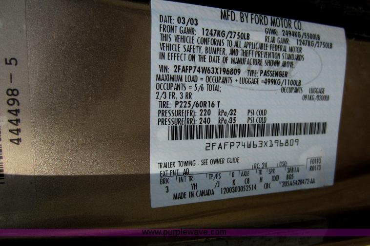 image for item D5555 2003 Ford Crown Victoria LX