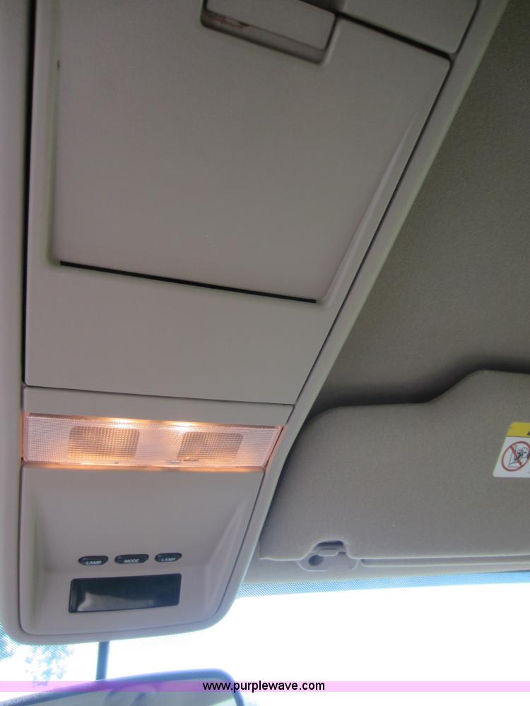 image for item D5555 2003 Ford Crown Victoria LX