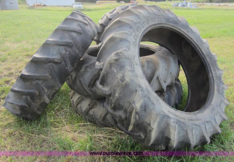 (5) 18.442 tractor tires in Fredonia, KS Item D5560 sold Purple Wave