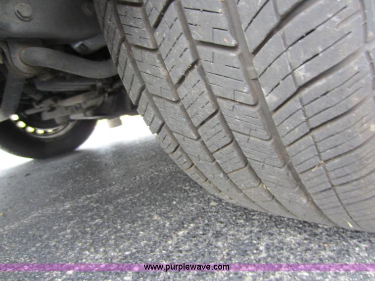 image for item D5570 2000 Ford Crown Victoria