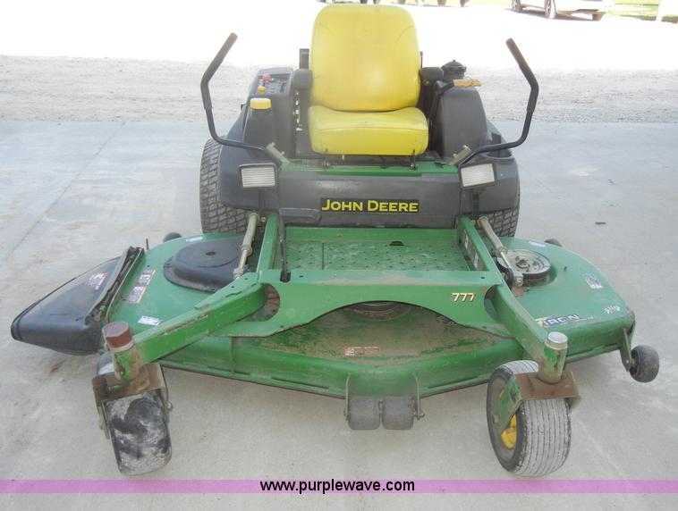 image for item M9537 John Deere 777 Z-TRAK mower