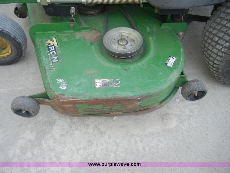 image for item M9537 John Deere 777 Z-TRAK mower