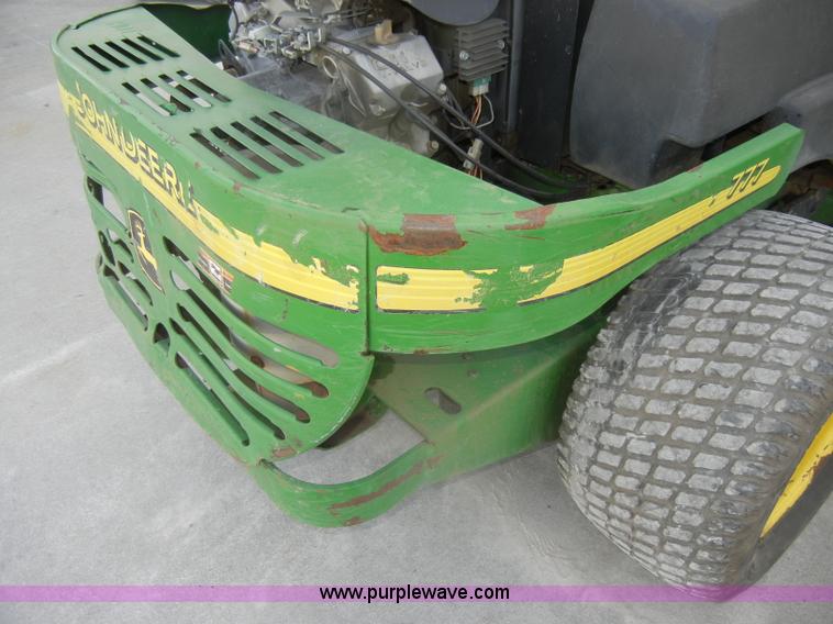 image for item M9537 John Deere 777 Z-TRAK mower