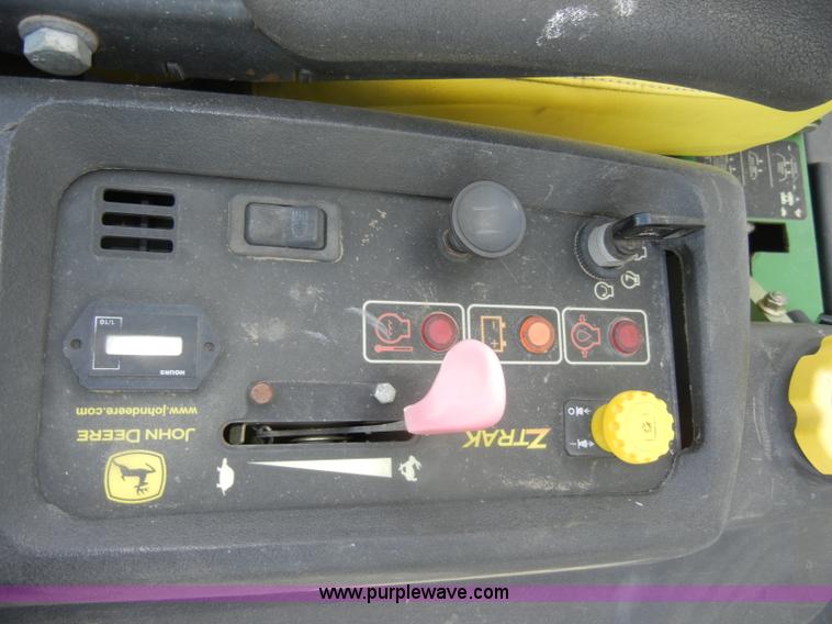 image for item M9537 John Deere 777 Z-TRAK mower