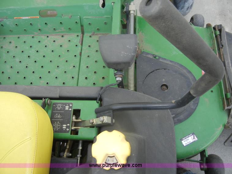 image for item M9537 John Deere 777 Z-TRAK mower
