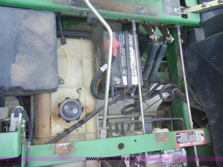 image for item M9537 John Deere 777 Z-TRAK mower